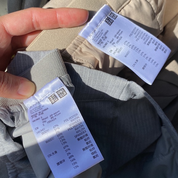 3 pairs Uniqlo ankle Pants - Picture 3 of 4